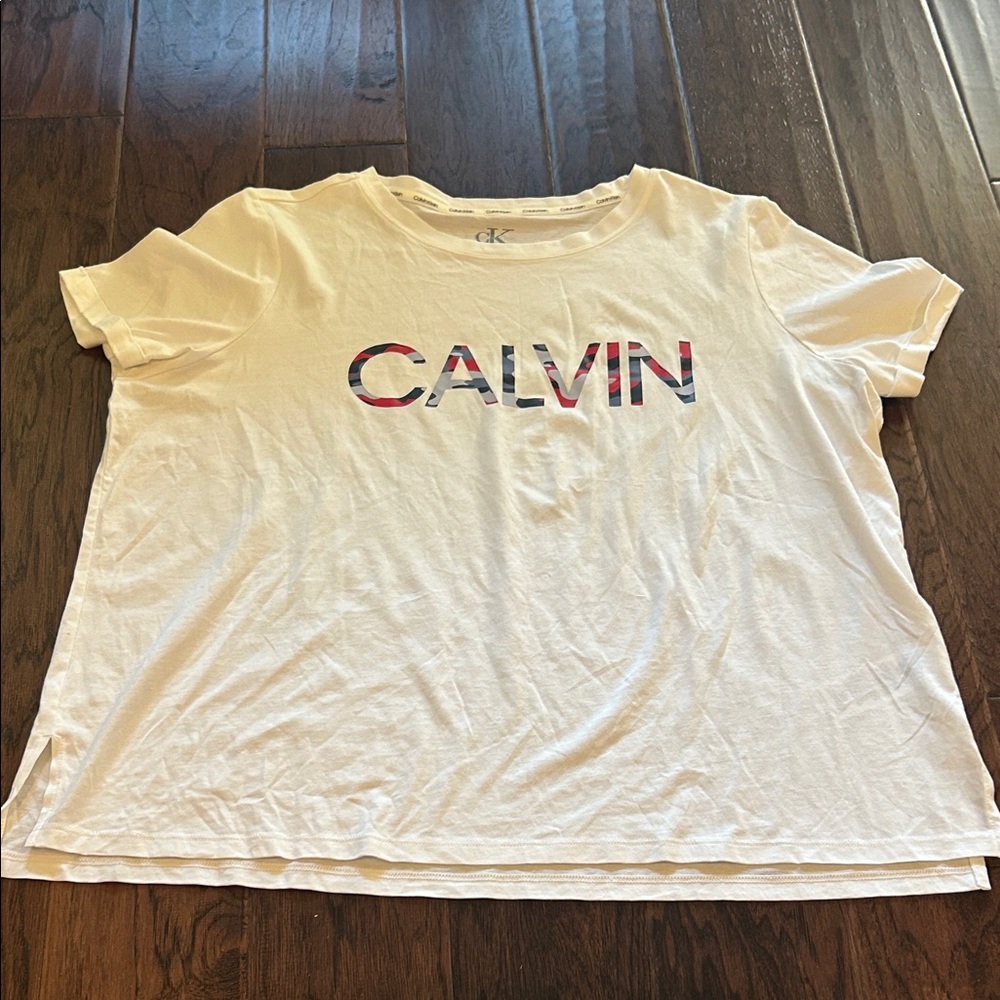 Calvin Klein White Logo Tee with hemmed sleeves